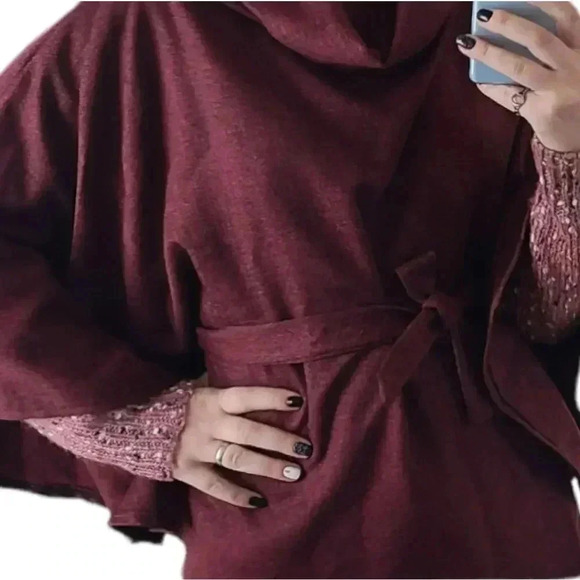 COPY - Poncho with belt  - Picture 6 of 7